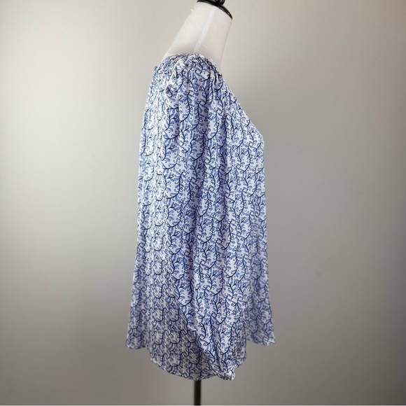 LOFT Blue White Floral Leaf Blouse XL NWT Lightweight Long Sleeve Top - Picture 2 of 9